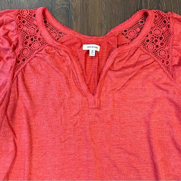 Max studio red three-quarter sleeve crocheted top SZ MED - Picture 2 of 4
